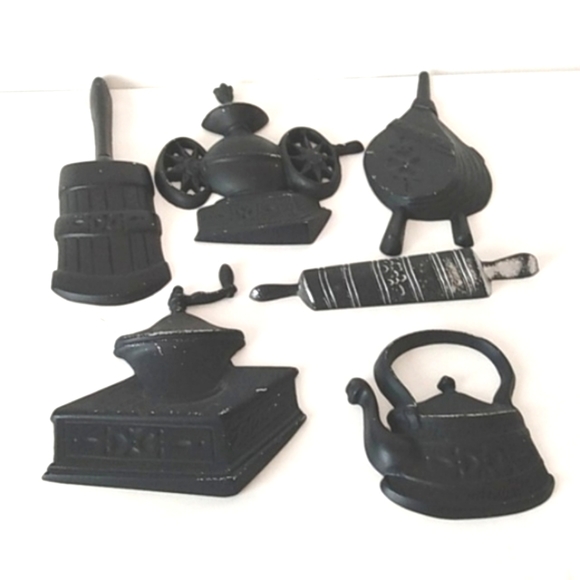 Midwest cast metal Vintage kitchen wall decor plaques - Picture 1 of 14